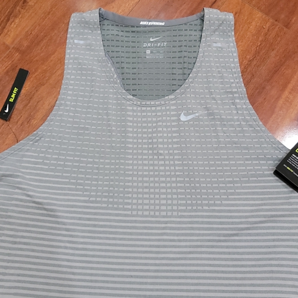 NWT Men's Nike dri-fit running tank - Picture 2 of 7